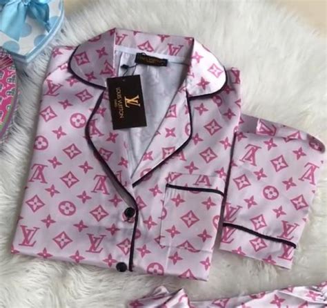 pijama louis vuitton|louis vuitton silk pajamas.